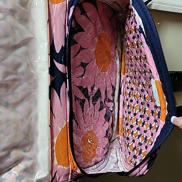 Vera bradley 3 piece travel accessories - Picture 6 of 7